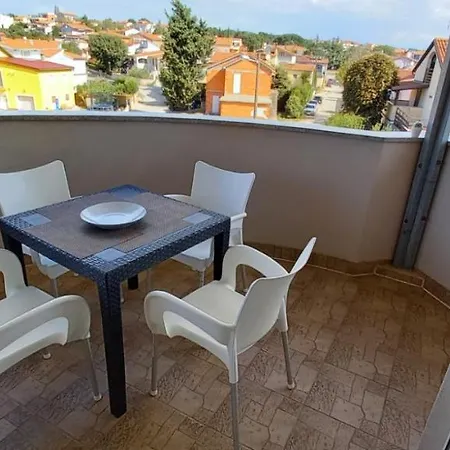 Tomo Apartment Medulin