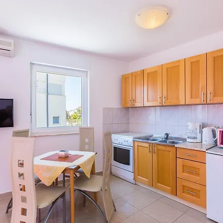 Apartment Tomo Medulin