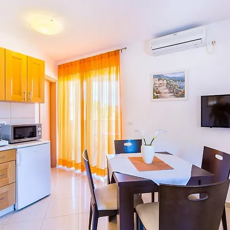 Apartment Tomo